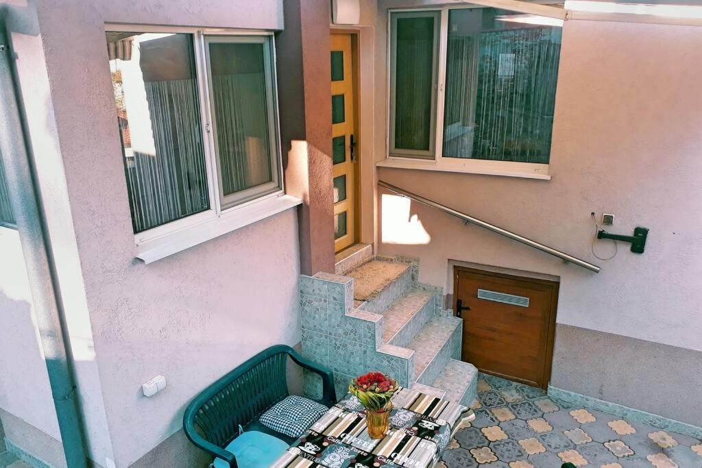 Нouse With Cute Little Yard Apartment Plovdiv Exterior photo